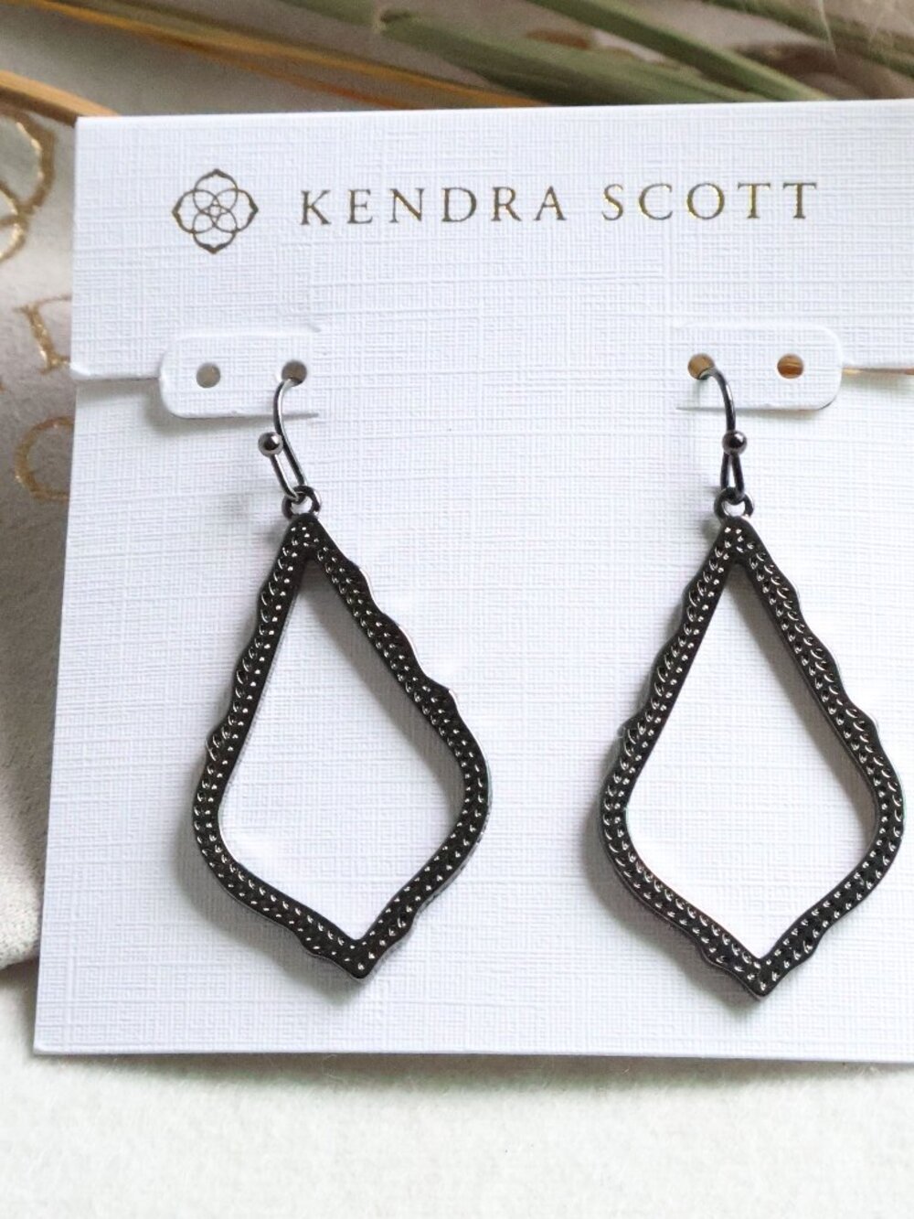 NEW Kendra Scott Sophia Drop Earrings Gunmetal